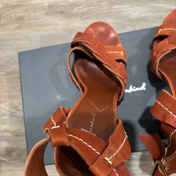 7 FOR ALL MANKIND NAOMI LEATHER PLATFORM SANDLE - Picture 11 of 15